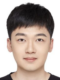 A headshot of Xinyang.